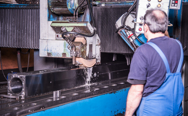 Präzisionsschleifmaschine bei Matschuk